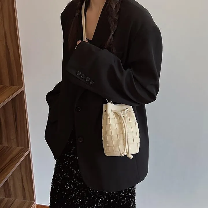 Bucket Bags for Women, Mini Drawstring Hobo Bucket Handbags Tote Crossbody Bag, Small Leather Bucket Purses for Women (Beige)