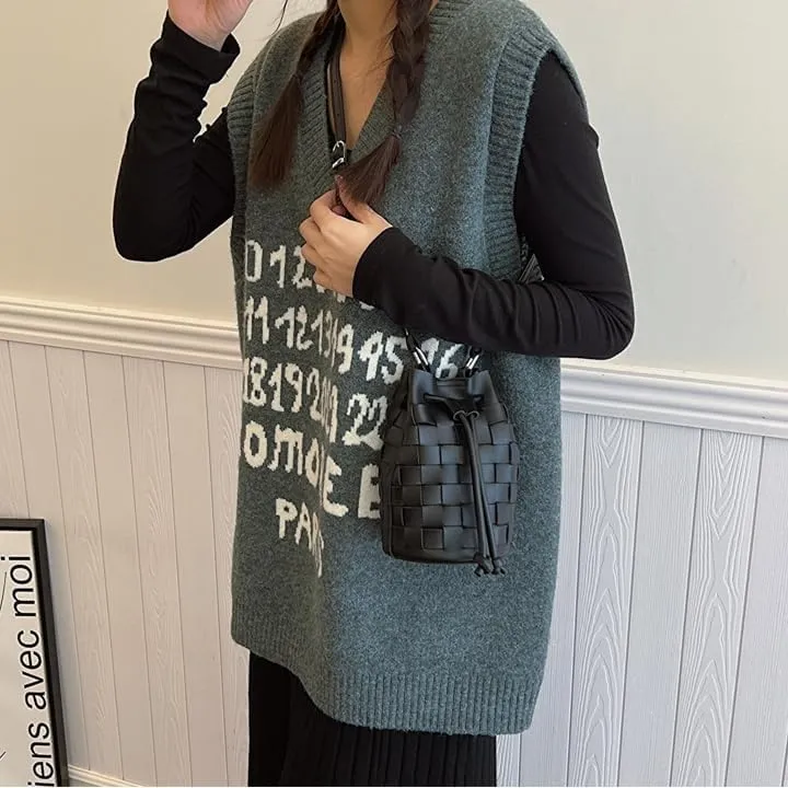 Bucket Bags for Women, Mini Drawstring Hobo Bucket Handbags Tote Crossbody Bag, Small Leather Bucket Purses for Women (Black)