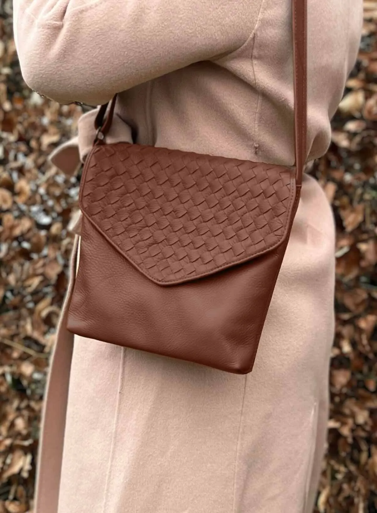 Envelope Crossbody