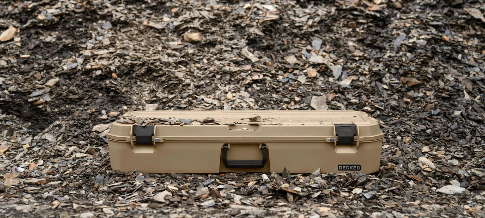 Minuteman 80 - D-co Case with integrated lock - tan with black latches
