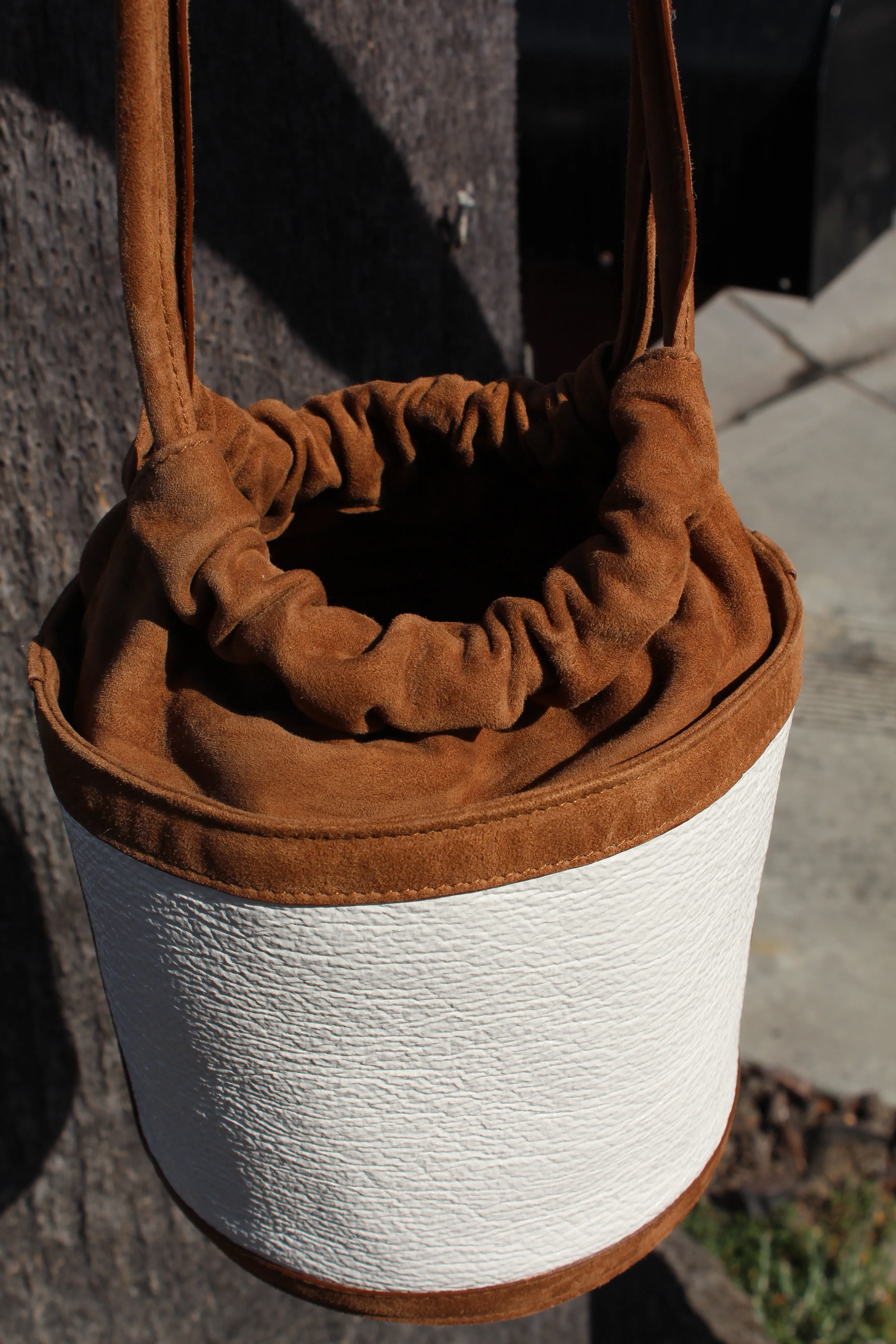 MNZ Park Bucket Bag White/Brown