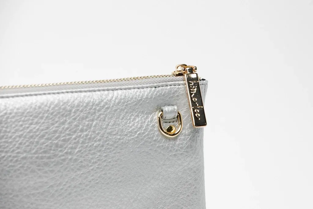 OVERSIZED CLUTCH SILVER